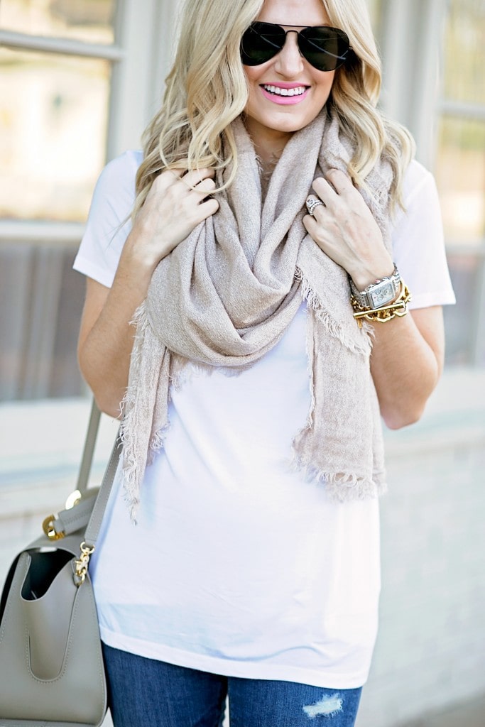 vuitton scarf outfit