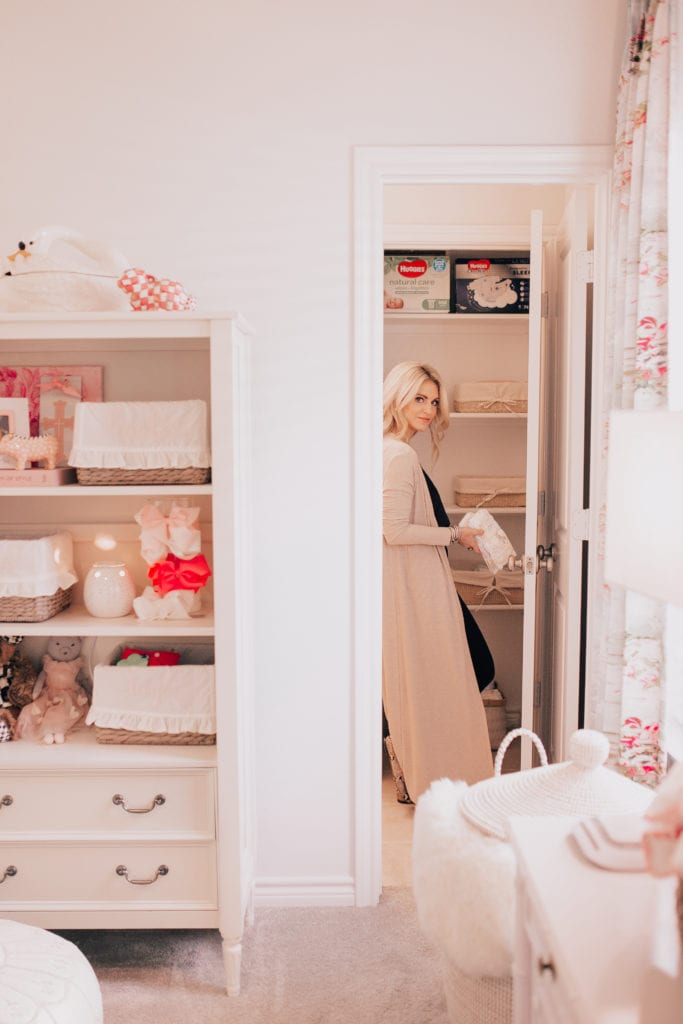 Finally found the right storage bins for my bathroom closet! : r/konmari