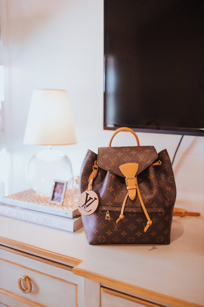 My CarryAll MM arrived today and I think I'm in love! : r/Louisvuitton